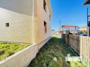 Дом 180м&sup2;, 2-этажный, участок 3 сот.  