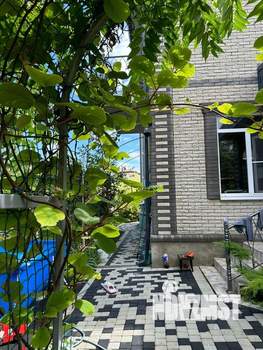 Дом 184м², 2-этажный, участок 8 сот.  