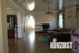 Дом 600м², 3-этажный, участок 8 сот.  