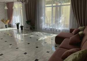 Дом 250м², 3-этажный, участок 4 сот.  