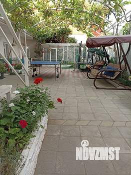 Коттедж 230м², 2-этажный, участок 4 сот.  