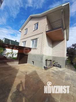 Дом 235м&sup2;, 3-этажный, участок 7 сот.  