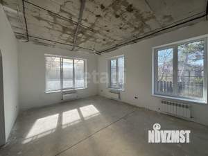 Дом 219м², 2-этажный, участок 6 сот.  