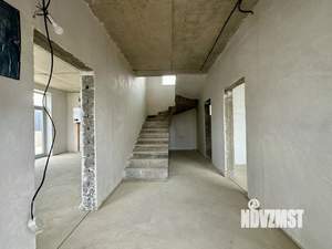 Дом 130м&sup2;, 2-этажный, участок 3 сот.  