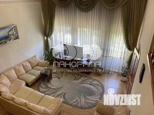 Дом 175м², 2-этажный, участок 4 сот.  