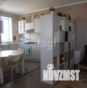 Дом 264м², 3-этажный, участок 6 сот.  