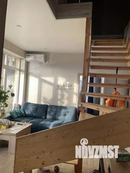 Дом 137м&sup2;, 2-этажный, участок 3 сот.  