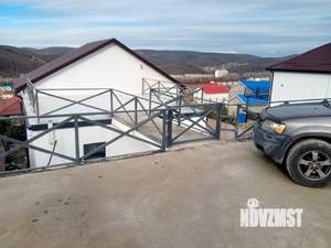 Дом 99м&sup2;, 2-этажный, участок 3 сот.  