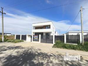 Дом 188м&sup2;, 2-этажный, участок 4 сот.  