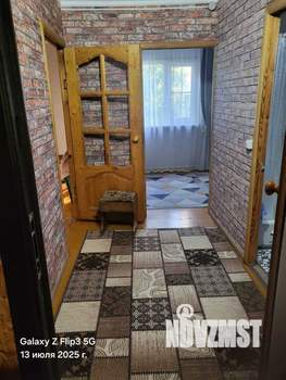 Дом 40м&sup2;, 2-этажный, участок 6 сот.  