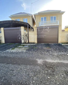 Дом 128м&sup2;, 2-этажный, участок 3 сот.  