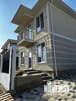 Дом 143м&sup2;, 2-этажный, участок 3 сот.  