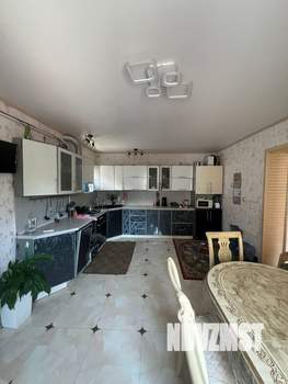 Дом 130м², 2-этажный, участок 10 сот.  