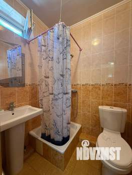 Дом 185м&sup2;, 2-этажный, участок 3 сот.  