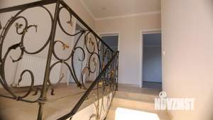 Дом 135м&sup2;, 2-этажный, участок 4 сот.  