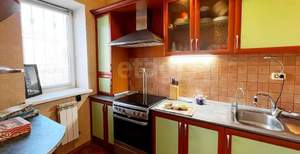 Дом 269м&sup2;, 2-этажный, участок 4 сот.  