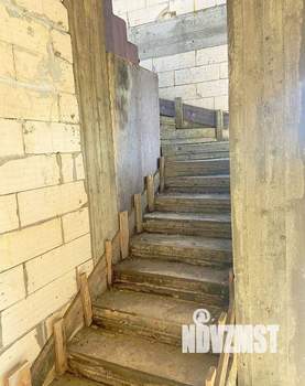 Дом 220м&sup2;, 2-этажный, участок 3 сот.  