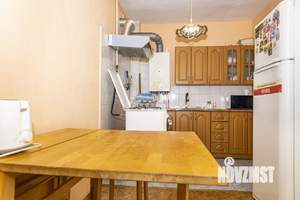 Дом 90м&sup2;, 2-этажный, участок 3 сот.  