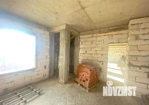 Дом 220м&sup2;, 2-этажный, участок 3 сот.  