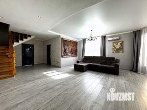 Дом 150м&sup2;, 2-этажный, участок 3 сот.  