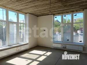 Дом 226м&sup2;, 2-этажный, участок 4 сот.  