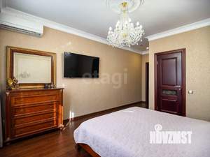 Дом 304м&sup2;, 2-этажный, участок 6 сот.  