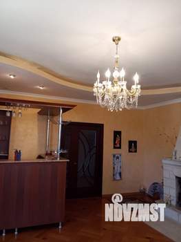 Дом 267м&sup2;, 2-этажный, участок 9 сот.  