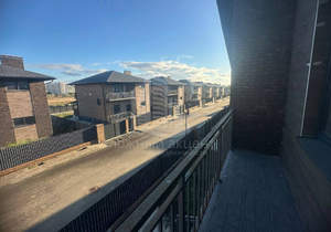 Дом 282м², 3-этажный, участок 6 сот.  