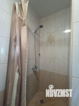 Дом 50м², 2-этажный, участок 6 сот.  