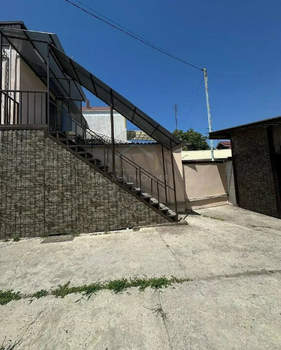 Дом 95м&sup2;, 2-этажный, участок 3 сот.  