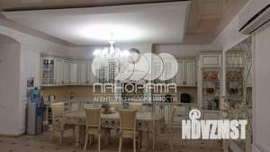 Дом 276м&sup2;, 2-этажный, участок 6 сот.  