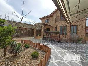 Дом 179м&sup2;, 2-этажный, участок 6 сот.  