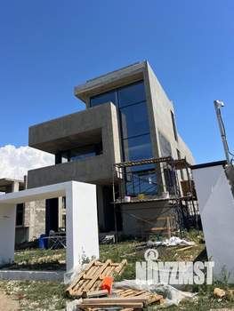 Дом 220м&sup2;, 2-этажный, участок 8 сот.  