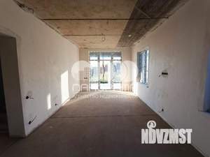 Дом 180м&sup2;, 2-этажный, участок 6 сот.  