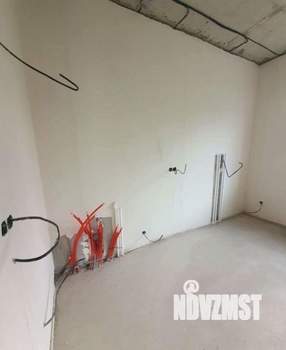 Дом 100м&sup2;, 2-этажный, участок 3 сот.  