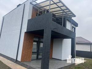 Дом 170м&sup2;, 2-этажный, участок 6 сот.  