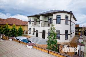 Дом 295м&sup2;, 2-этажный, участок 5 сот.  