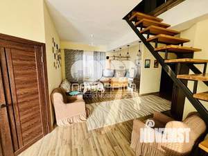 Дом 102м&sup2;, 2-этажный, участок 8 сот.  