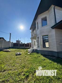 Дом 220м&sup2;, 2-этажный, участок 9 сот.  