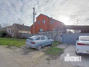 Дом 402м&sup2;, 3-этажный, участок 9 сот.  