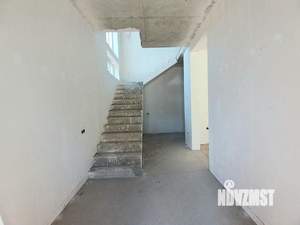 Дом 166м&sup2;, 2-этажный, участок 4 сот.  