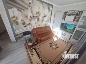 Дом 70м&sup2;, 2-этажный, участок 1 сот.  