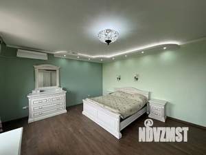 Дом 378м&sup2;, 2-этажный, участок 8 сот.  