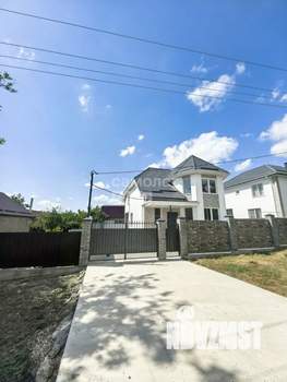 Дом 187м&sup2;, 2-этажный, участок 3 сот.  