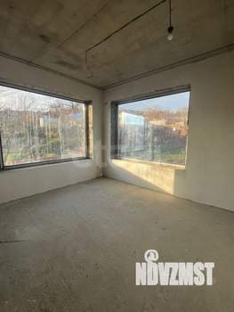 Дом 363м&sup2;, 2-этажный, участок 8 сот.  