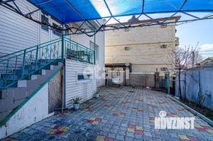 Дом 250м&sup2;, 3-этажный, участок 4 сот.  