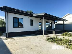 Дом 100м&sup2;, 2-этажный, участок 5 сот.  