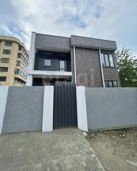 Дом 154м&sup2;, 2-этажный, участок 3 сот.  