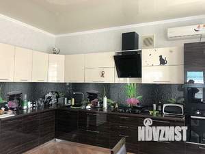 Дом 130м², 2-этажный, участок 3 сот.  