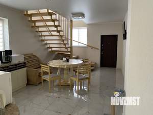 Дом 153м&sup2;, 2-этажный, участок 10 сот.  